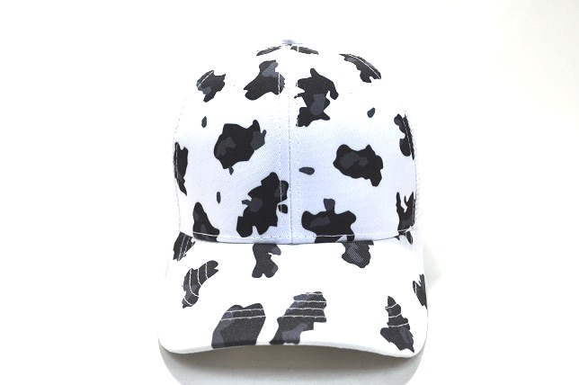 COW-002 COW PRINTED TRUCKER WHITE